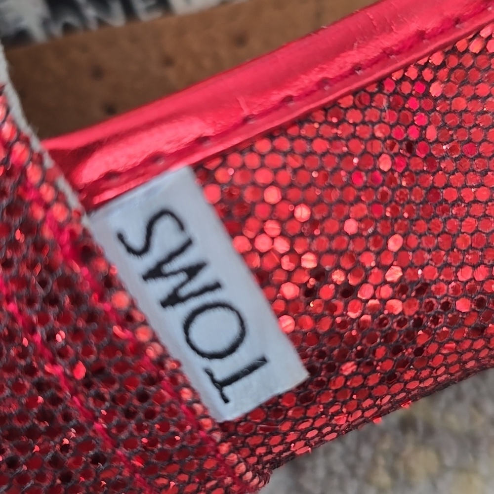 TOMS Red Glitter Slip-On Shoes 3.5Y - Picture 12 of 13